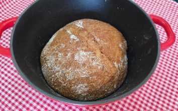 Tam Buğday Unlu Ev Ekmeği (Döküm Tencerede)
