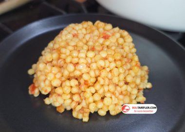 Domatesli Soğan Tozlu Kuskus