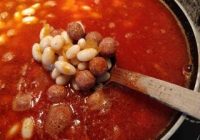 Köfteli Barbunya Yemeği