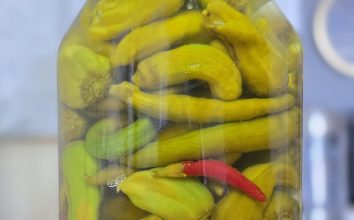 Tuzlu Biber Turşusu