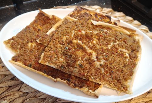 Evde Pratik ve Lezzetli: Yufkadan Yalancı Lahmacun